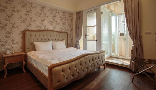 Double Room with Mountain View