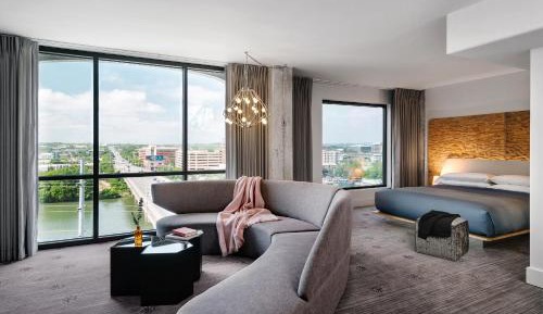Town Lake Studio Suite 