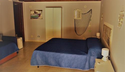 Triple Room with Private Bathroom