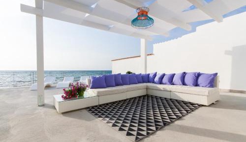 Villa - Beach Front