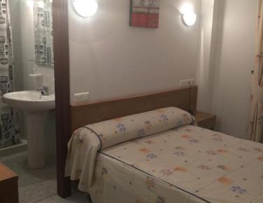 Single Room with Private Bathroom