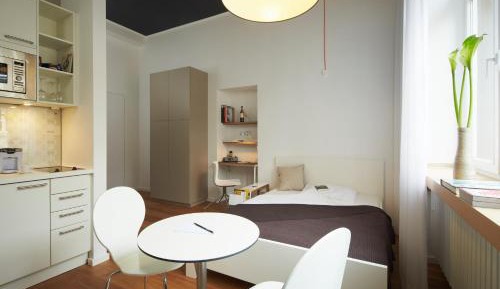 Apartment - L