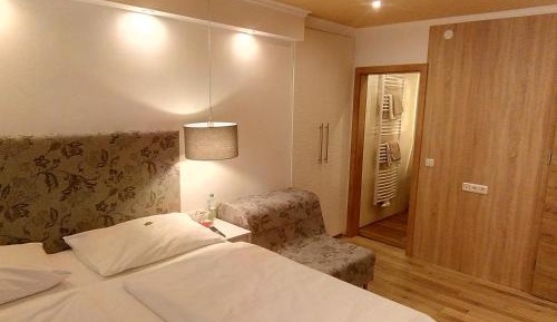 Triple Room with Shower