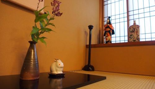 Japanese-Style Deluxe Room with Shared Bathroom