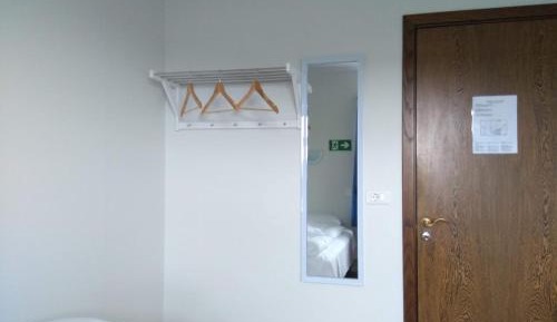 Single Room with Shared Bathroom