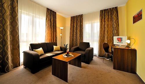 Business Apartment (1 Adult) 