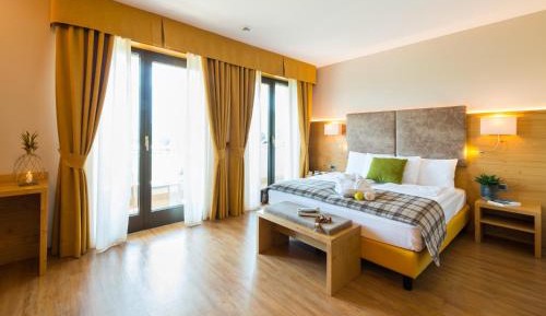 Junior Suite with Balcony