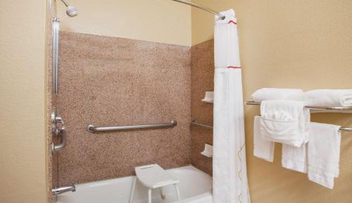 2 Double Beds, Mobility/Hearing Accessible Room, Tub w/ Grab Bars, Non-Smoking