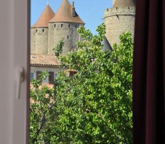 Twin Room with Medieval city view