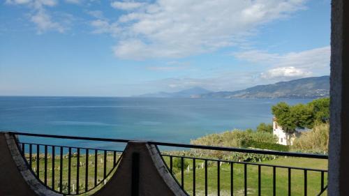 Standard Triple Room with Sea View