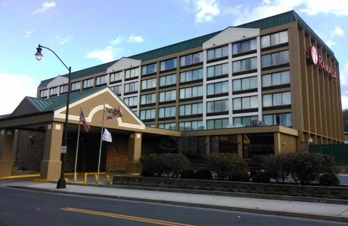 Cumberland Hotel | Ramada by Wyndham Cumberland Downtown