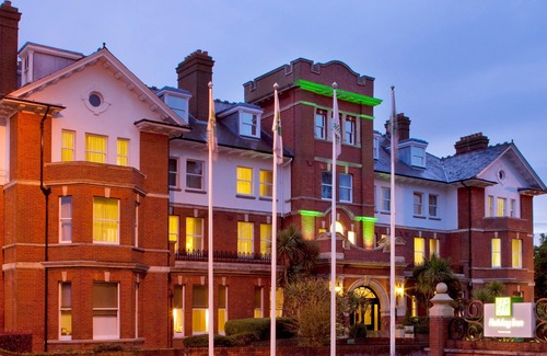 Rushmoor District Hotel | Holiday Inn Farnborough, an Ihg Hotel