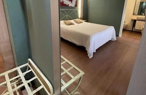 Borgo Roma Apartment | GARBINI AT THE LOFT F FAIR