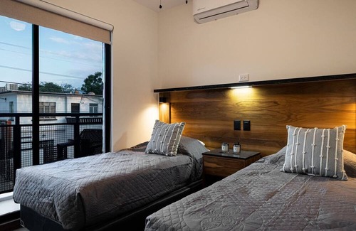 Monterrey Apartment | Spacious, modern with amenities in Tulancingo 2