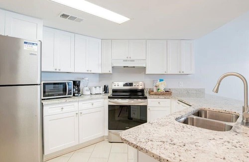 Gulf Shores Condo | Regatta 202C | Gulf Shores, AL