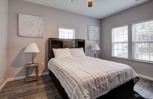 Atlanta House | Hidden Gem! Minutes From Mercedes Benz Stadium!