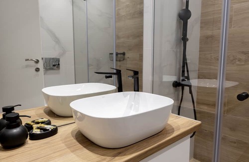 Alimos Apartment | Fresh Beach House for 4