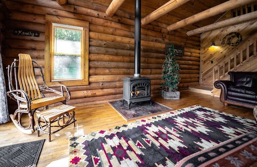 Ferryville Cabin | The Rustic Lodge, Romantic, Secluded on Stream in the Driftless- Hot Tub