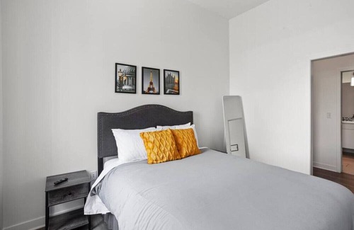 Downtown Kansas City Apartment | ✪ 20th Floor Views Beautiful Modern 1 bed ✪