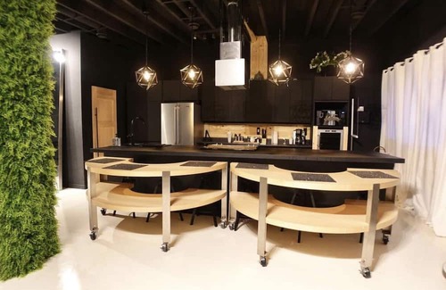 Mirabel House | Luxury Venue @13lacksheep