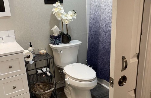 Midtown Anchorage Condo | Modern condo conveniently located Mid-town