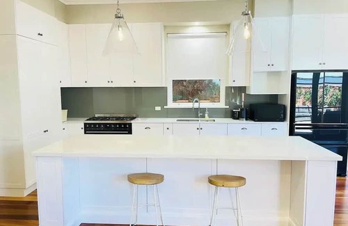 Wagga Wagga Apartment | Classic Meets Modern in Central Wagga