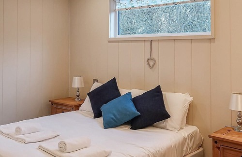 Gisleham Cabin | 2 bedroom accommodation in Lowestoft