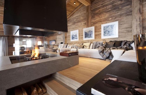 Lech am Arlberg Ski Chalet | Luxury chalet with spa and view of Oberlech