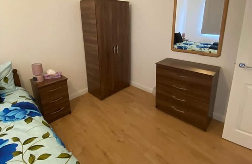 West Ealing Apartment | Lovely one bedroom in Ealing F6