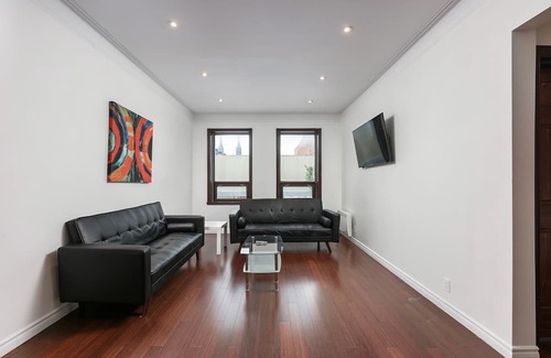 La Petite-Patrie Apartment | Spacious Loft with Parking ($12/day)