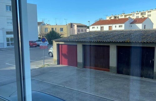 Le Grau-Du-Roi Apartment | Beautiful Quality Apartment 5 Sleeps Boucanet, Parking