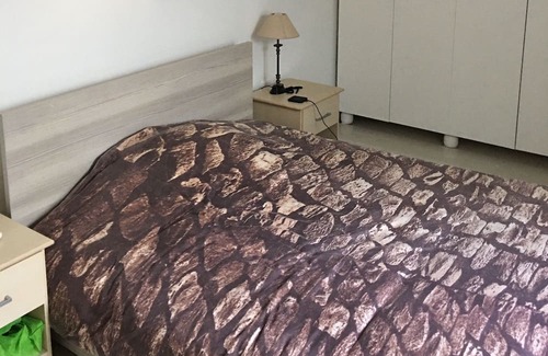 Tal-Ghoqod House | This Flat is Very Close to Might Clubs St Julians. Just by Wall 8 min From Home