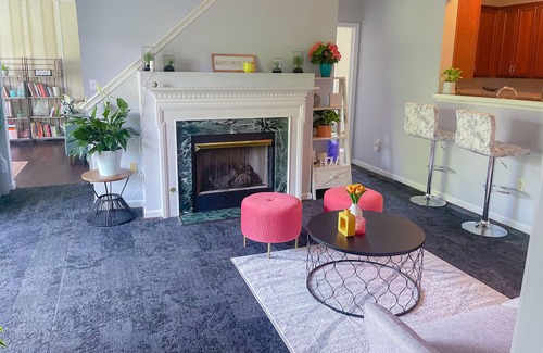 Fairfax Condo | Resort-style suite in Fairfax