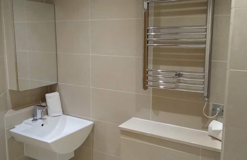 St George's Quarter Apartment | This apartment is a 2 bedroom(s), 1 bathrooms, located in Merseyside, England.