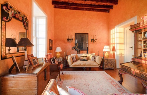 Macher House | Spend a wonderful vacation in the inviting cottage near the sea.