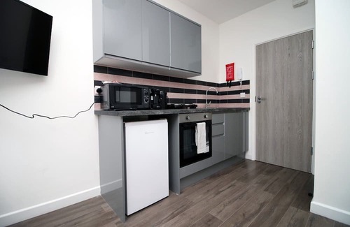 Splott Apartment | Contemporary & Chic Studio No6 -CoHost Collections
