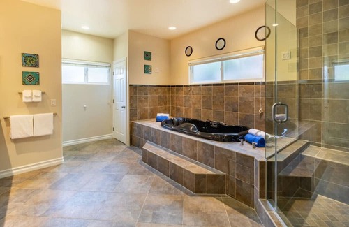 Mission Viejo House | Stunning FIVE STAR huge one-level 1350 ft.² cottage