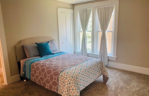 Quincy House | Newly remodeled spacious home in the heart of Quincy.