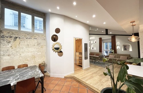 Quartier de la Porte-Saint-Denis Apartment | Urban Flat 161 - Sublime 4BDR Luxury Flat in Paris