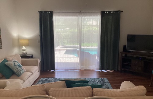 Silver Creek House | Large family vacation home, close to Disney, private pool & spa, newly remodeled