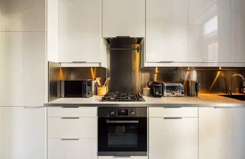 St. Helen's Apartment | The Notting Hill Apartment by House of Kip - NH5