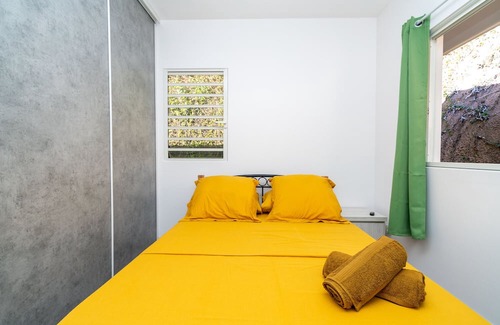 Mahina House | Fare Tahara'a 2BR in Arue