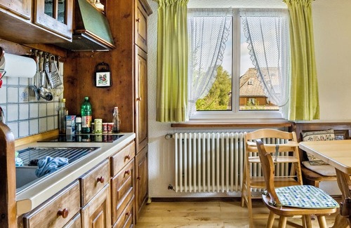 Hinterzarten Apartment | Holiday Apartment 'Loft' with Mountain View, Shared Garden, Balcony & Wi-Fi