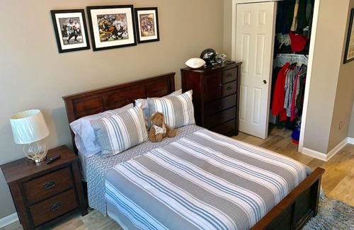 Essex Condo | Cozy, clean, peaceful and modern condo in safe area. Come lay back & Relax!