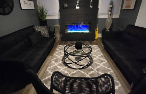 Kannapolis House | Cozy Vacation like no other minutes from Downtown Concord & Kannapolis & Highway