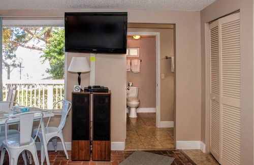 St. Augustine Apartment | Deluxe Jacuzzi 19 Inn at Camachee Harbor
