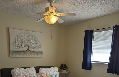 Copperas Cove Apartment | 1 BR APT w/Kitchen, Sleeps Four! Ideal for PCSing In or Out. No extra fees
