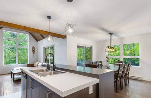 Petite-Riviere-Saint-Francois Ski Chalet | The Bear of Charlevoix