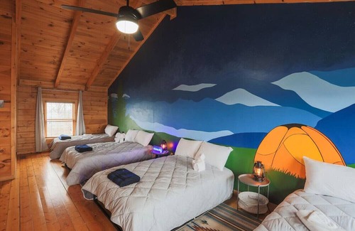 Sevierville House | Stay at Base Camp - Ridiculous Mountain Views