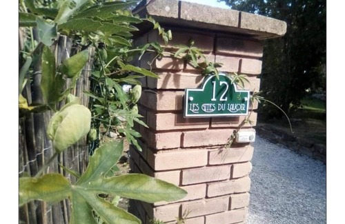 Villemoiron-en-Othe Apartment | Le domaine du Lavoir - Studio PISA sleeps 5-jacuzzi from April to October